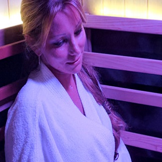Clearlight Chromotherapy Violet Color Light with Woman in Sauna